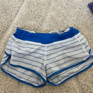 lululemon speed up shorts 2.5